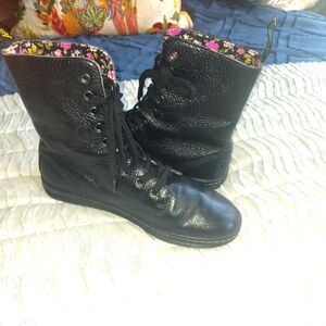 Air Wair by Docs